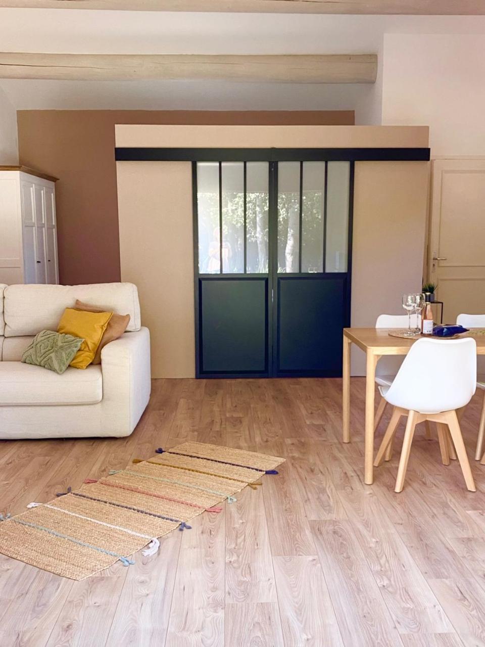 Appartement Neuf Et Au Calme Proche Avignon Althen-des-Paluds المظهر الخارجي الصورة